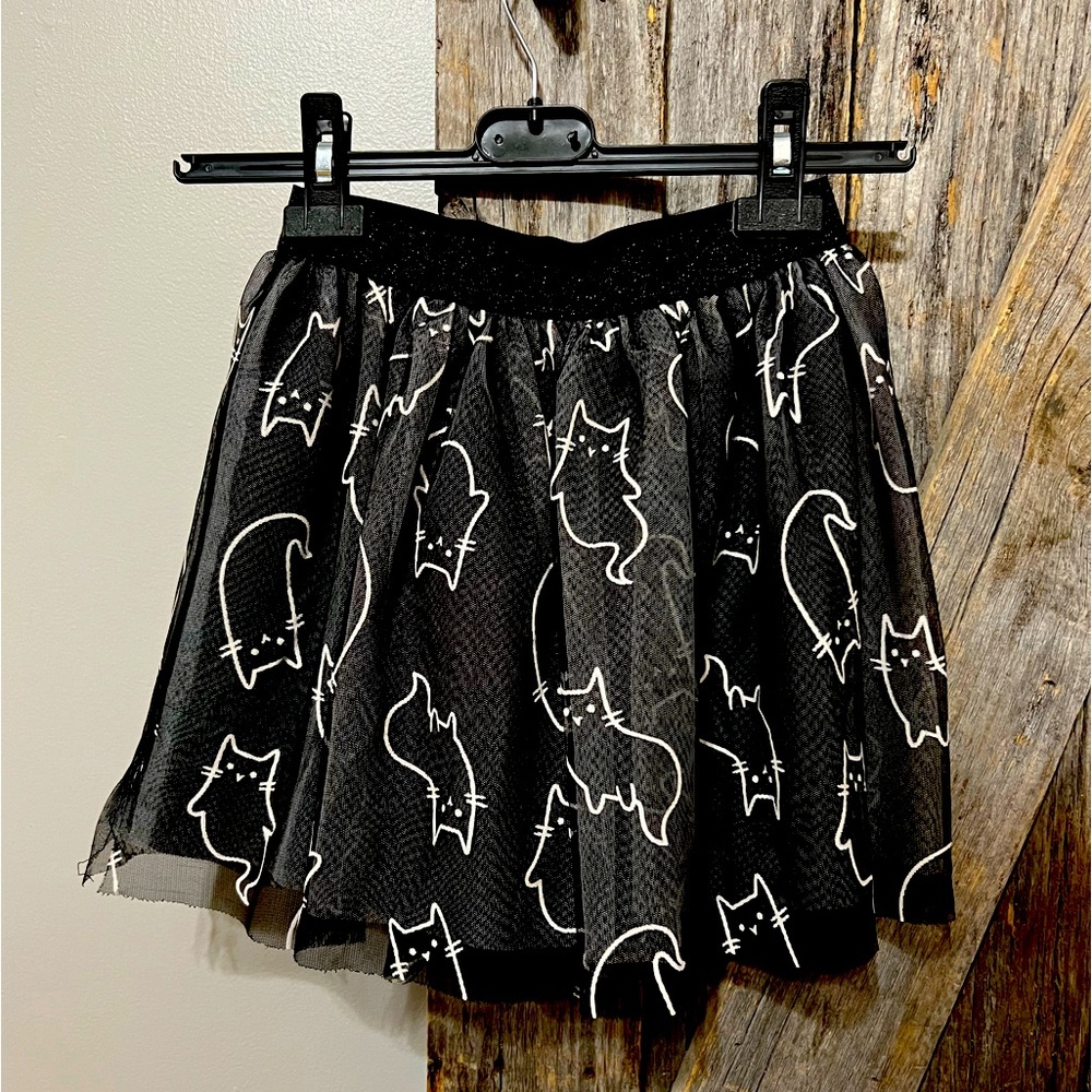 Cat & Jack Girls Ghost Shirt Size 7-8 (but can fit larger)